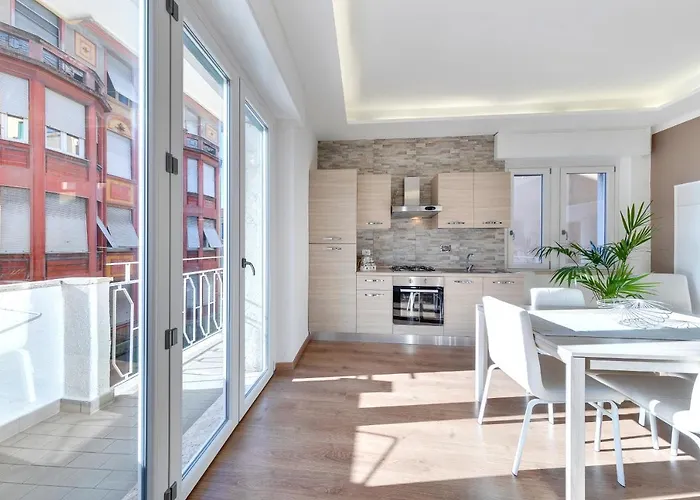 Ariston - Ciclabile In Centro Al Mare Con Balcone Apartamento